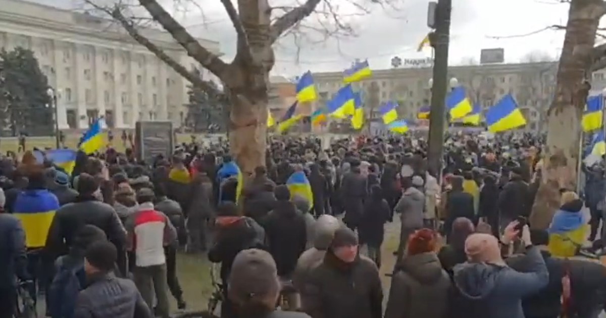 Hvg Ukr N Vez Kar Az Oroszok Embert Tart Ztattak Le Herszonban