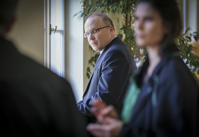 Miről tudott az agrárminiszter? Hadházy Ákos Svájcban keresi a milliárdos hűtlen kezelési ügy kulcsát