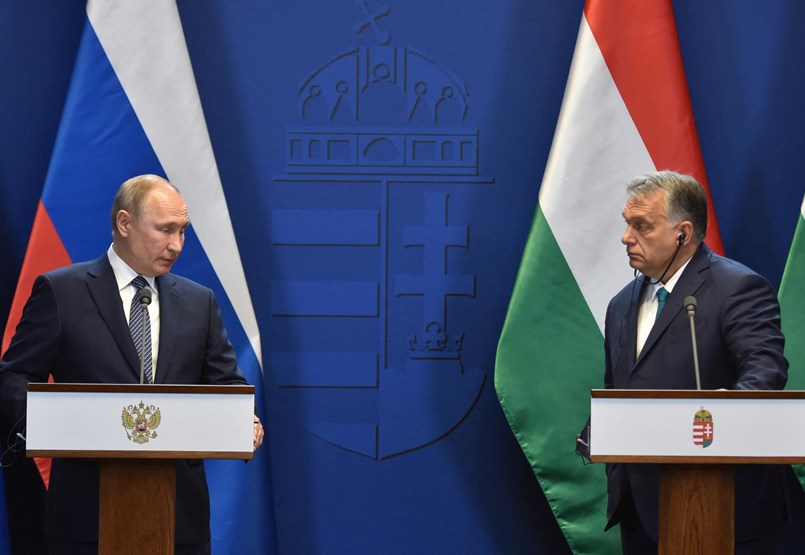 András Dezs: Orban intenta escapar de la guerra ruso-ucraniana como aliado ideológico de Putin