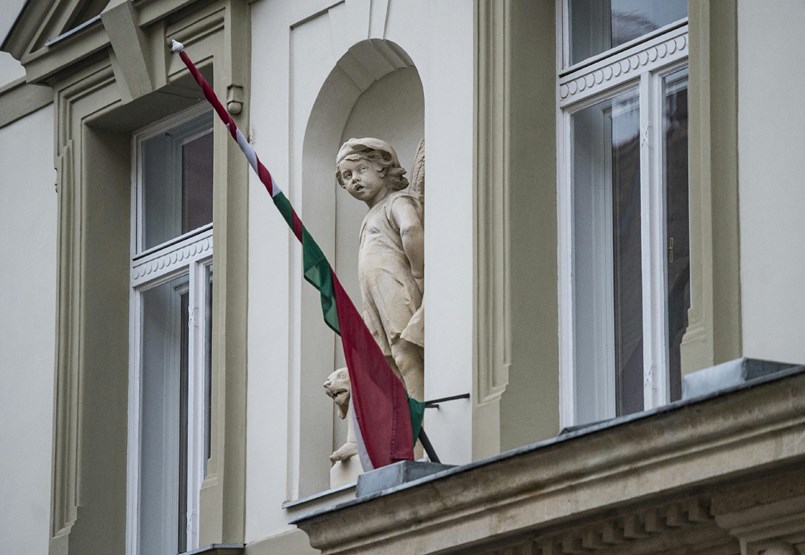 Institutos de investigación bajo el gobierno de Orbán: servidores del régimen entre los académicos