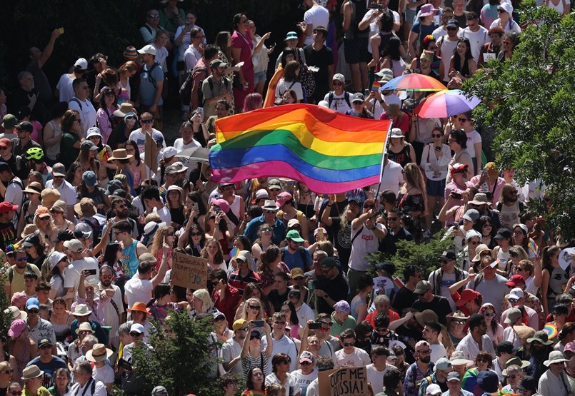 Pride, egyetemi pluszpontok, pedagógusok teljesítményértékelése, kutatóintézetek elcsatolása – ezek történtek a héten