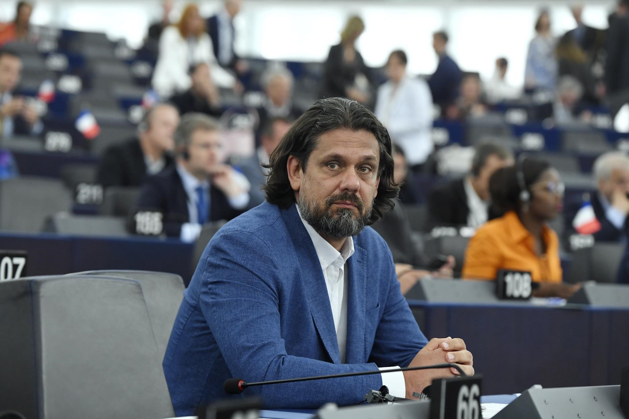 Nácizós spirálba került a Fidesz