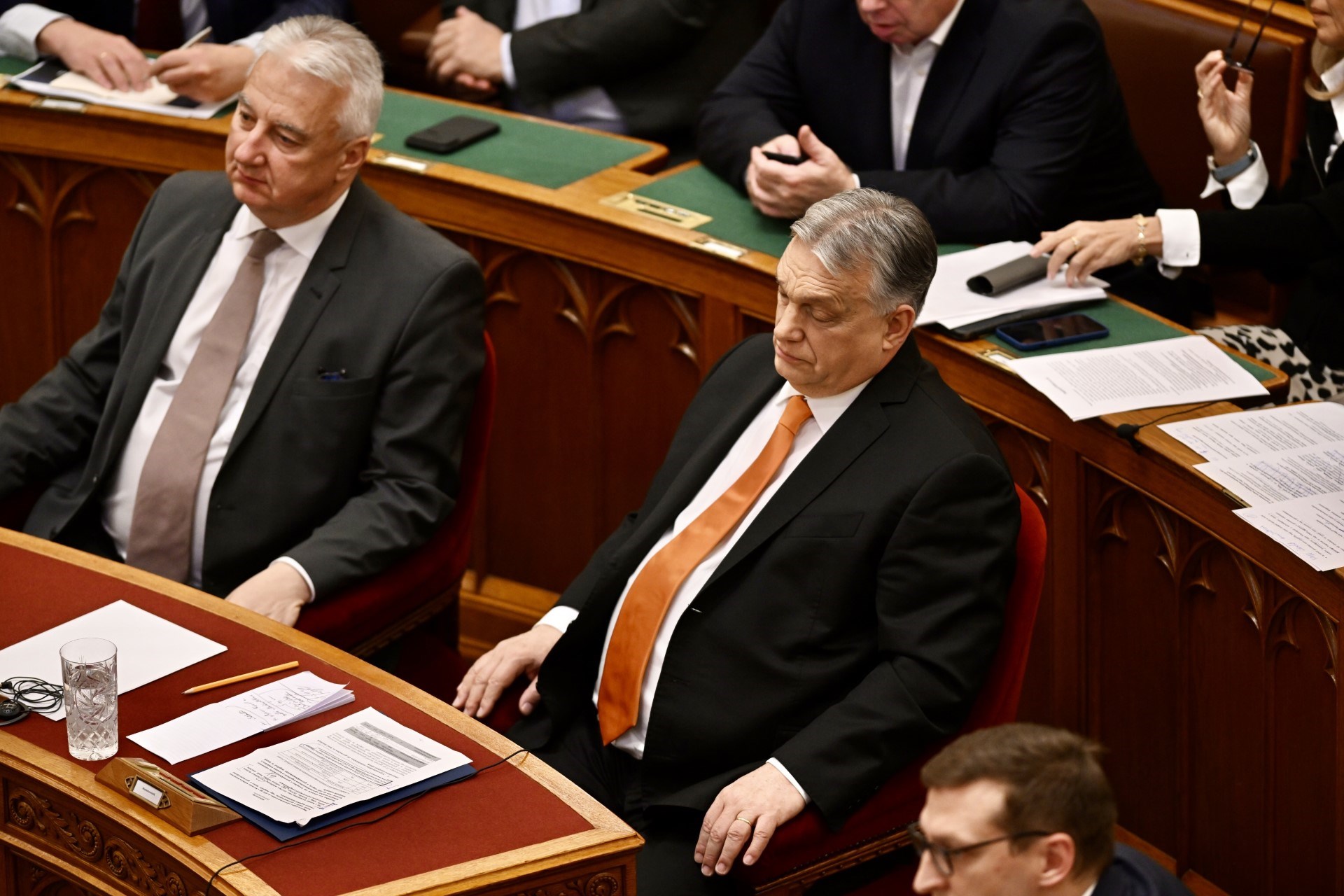 A parlament folyosóján kérdezték Orbánt arról, miért kapott kegyelmet K. Endre