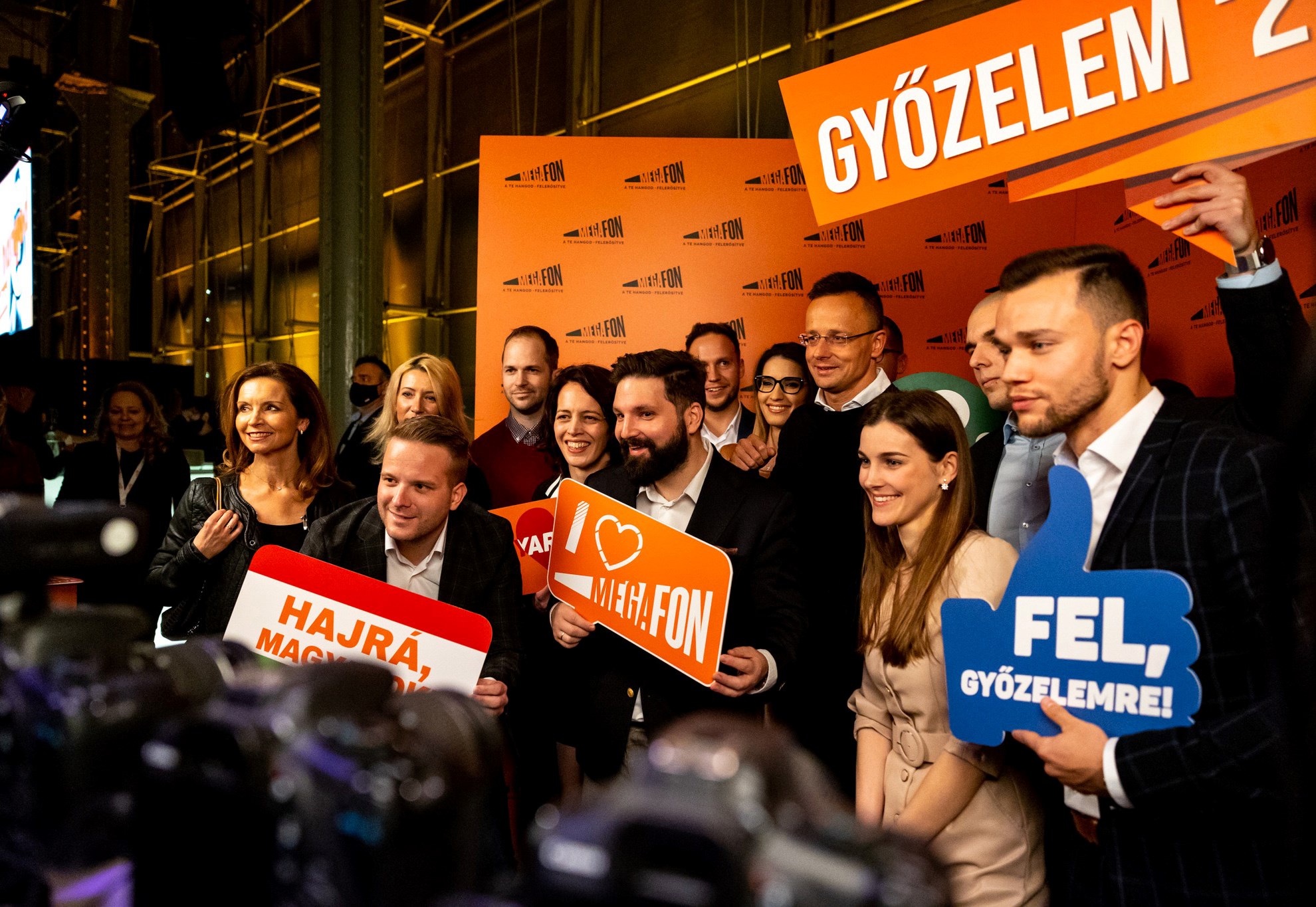 45 milliót költöttek a Megafon influenszerei Novák lemondása óta
