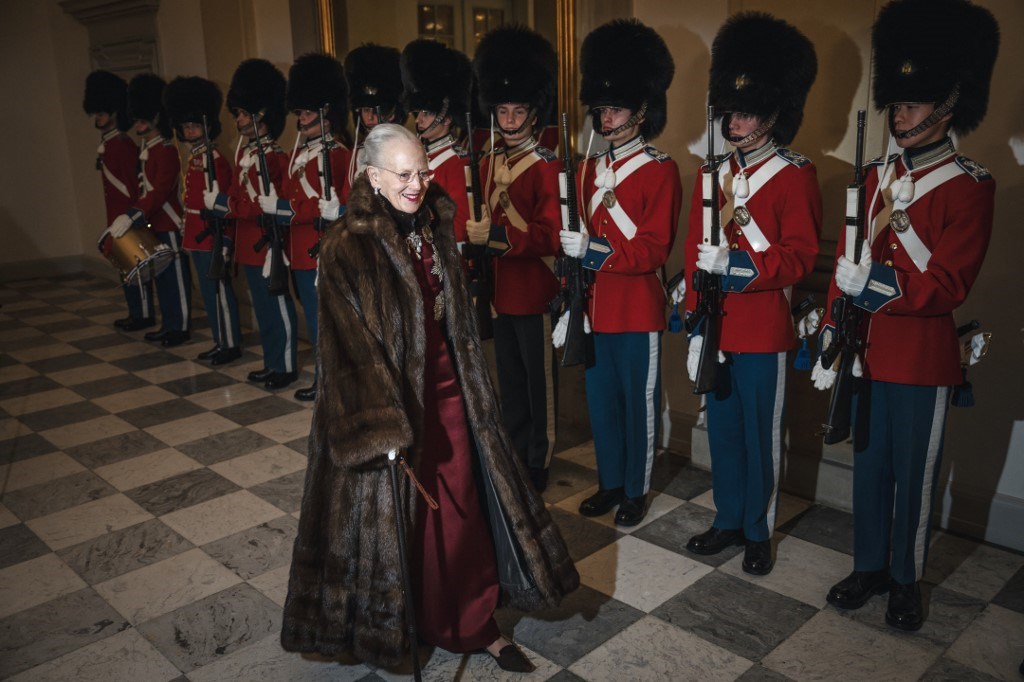Aranyozott hintóval vonult végig Koppenhágán II. Margit királynő