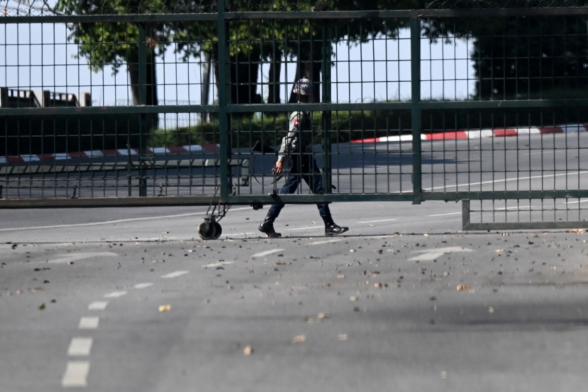 Drónt akart átvenni egy filmforgatáshoz, terrorizmus vádjával ítélték el a mianmari rendezőt