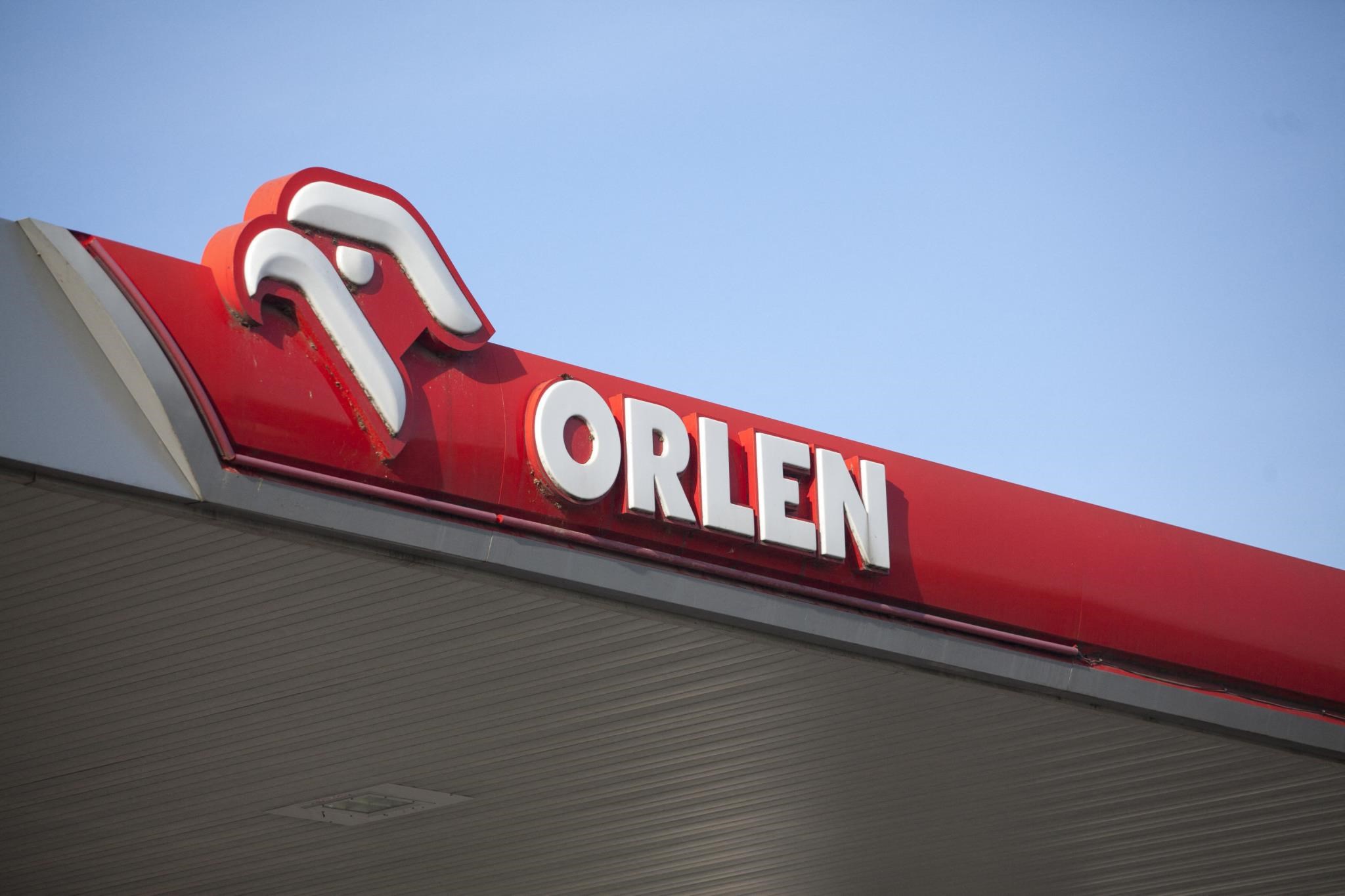 Áron alul adta el a Molnak a lengyel Orlen a Lotos vállalat eszközeit