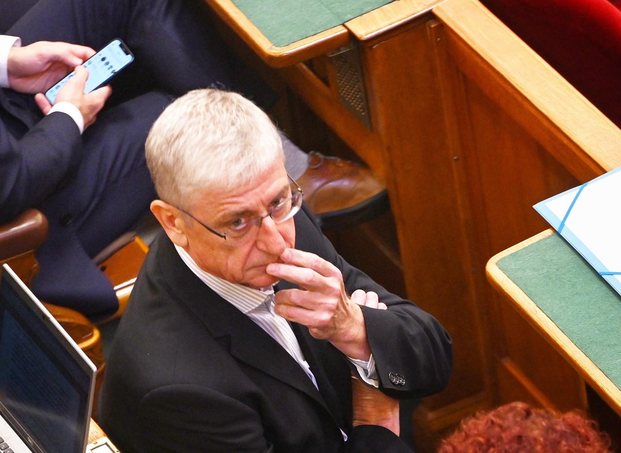Gyurcsány nem szégyellős, de a bírói-ügyészi szervezetek sem, akik visszaszóltak neki