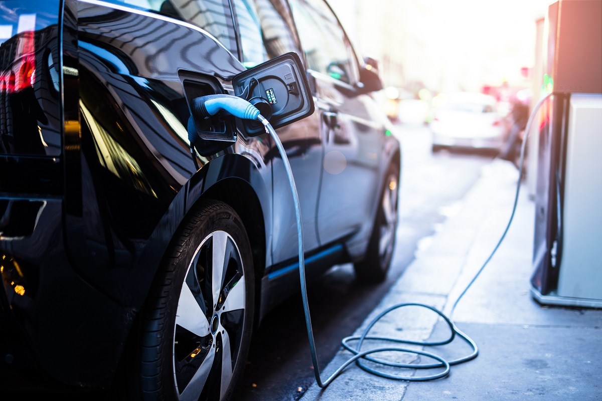 Elektromos autók és a töltés: alapok, amikkel nem árt tisztában lenni