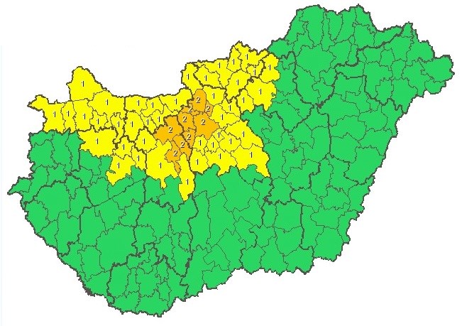 Másodfokú riasztást adtak ki Budapestre és környékére az erős szél miatt