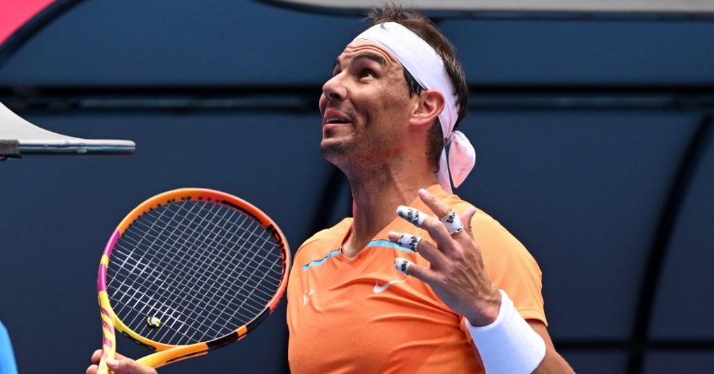 Nadal izomszakadás miatt visszalépett az Australian Openen