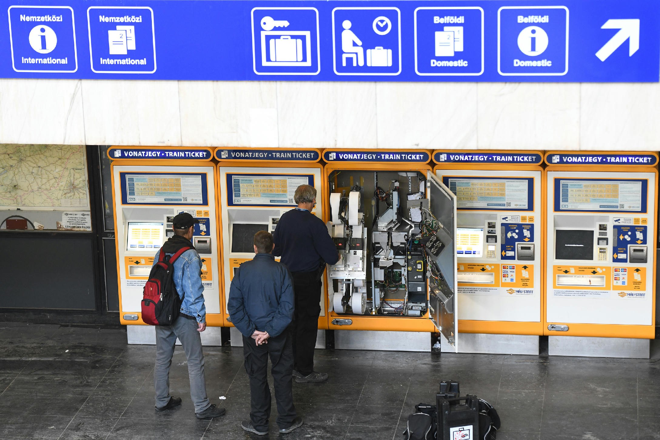 Csütörtökön este tíztől szünetel a MÁV jegyértékesítése
