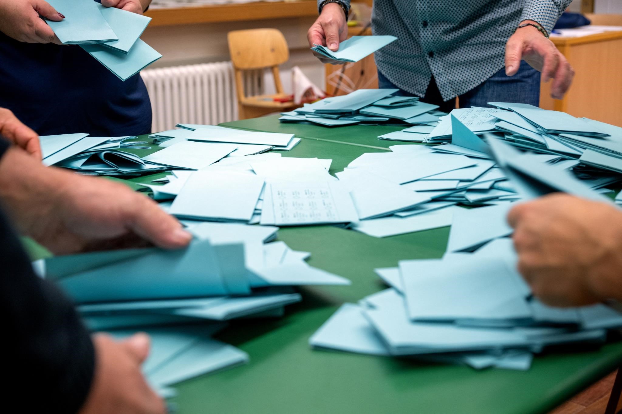 Mundo: La Unión Social Cristiana de Baviera y la Unión Demócrata Cristiana del estado federado de Hesse ganaron las elecciones, según las encuestas de opinión