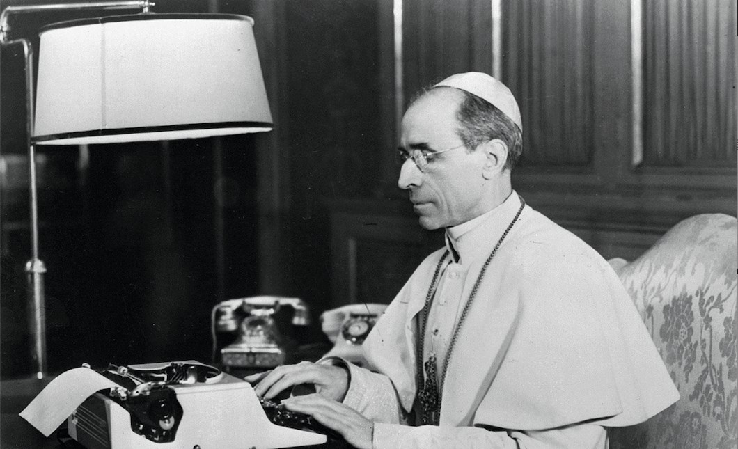 XII. Piusz pápa már 1942-ben tudott a haláltáborokról