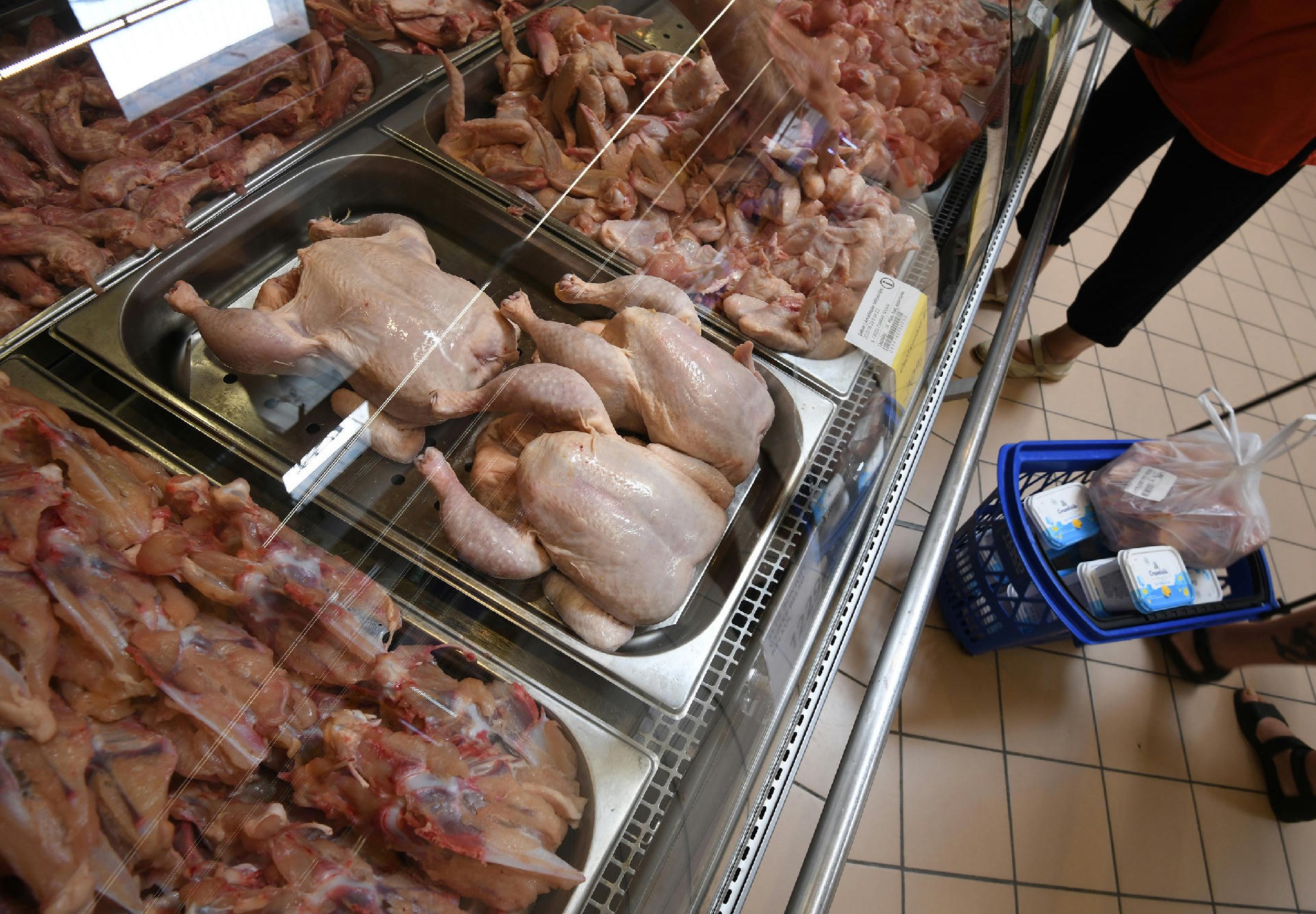 Mostantól beleszámít az inflációba a csirke far-hát, kikerült a GPS és a zsebszámológép