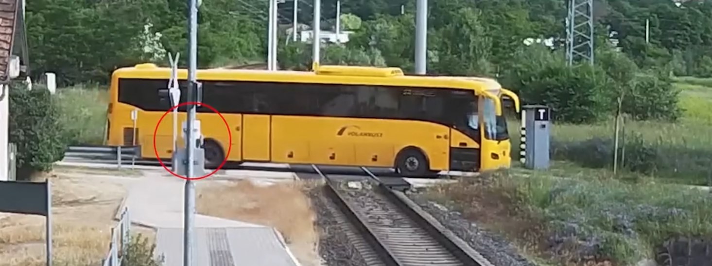 Tévedésnek vagy egyenesen választási kampányhúzásnak tartja a G7 cikkét Lázár János minisztériuma