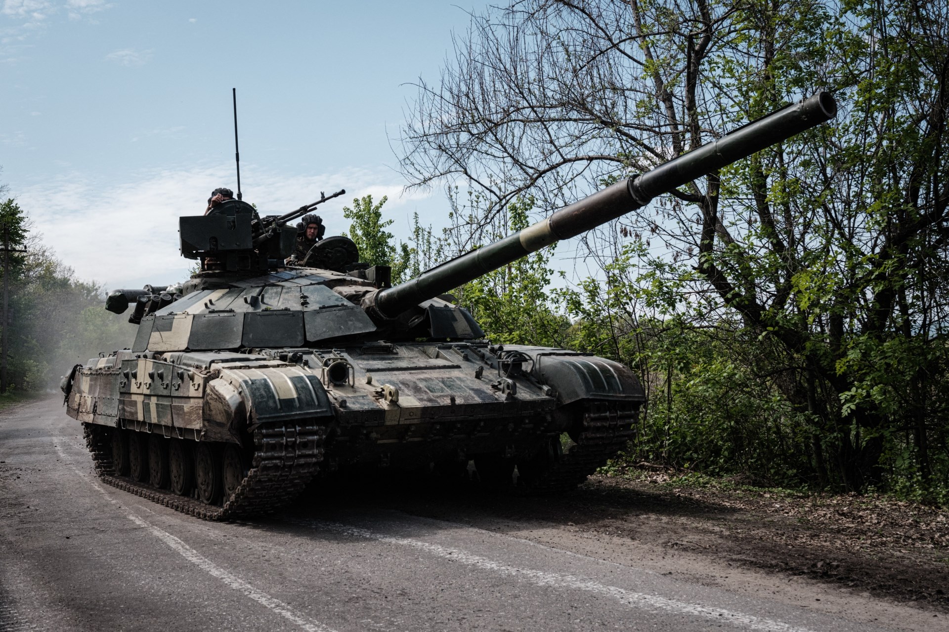 Egy nmet elemzs szerint jelents rszben Magyarorszg ltja el olajjal az ukrn hadsereget, ami risi segtsg