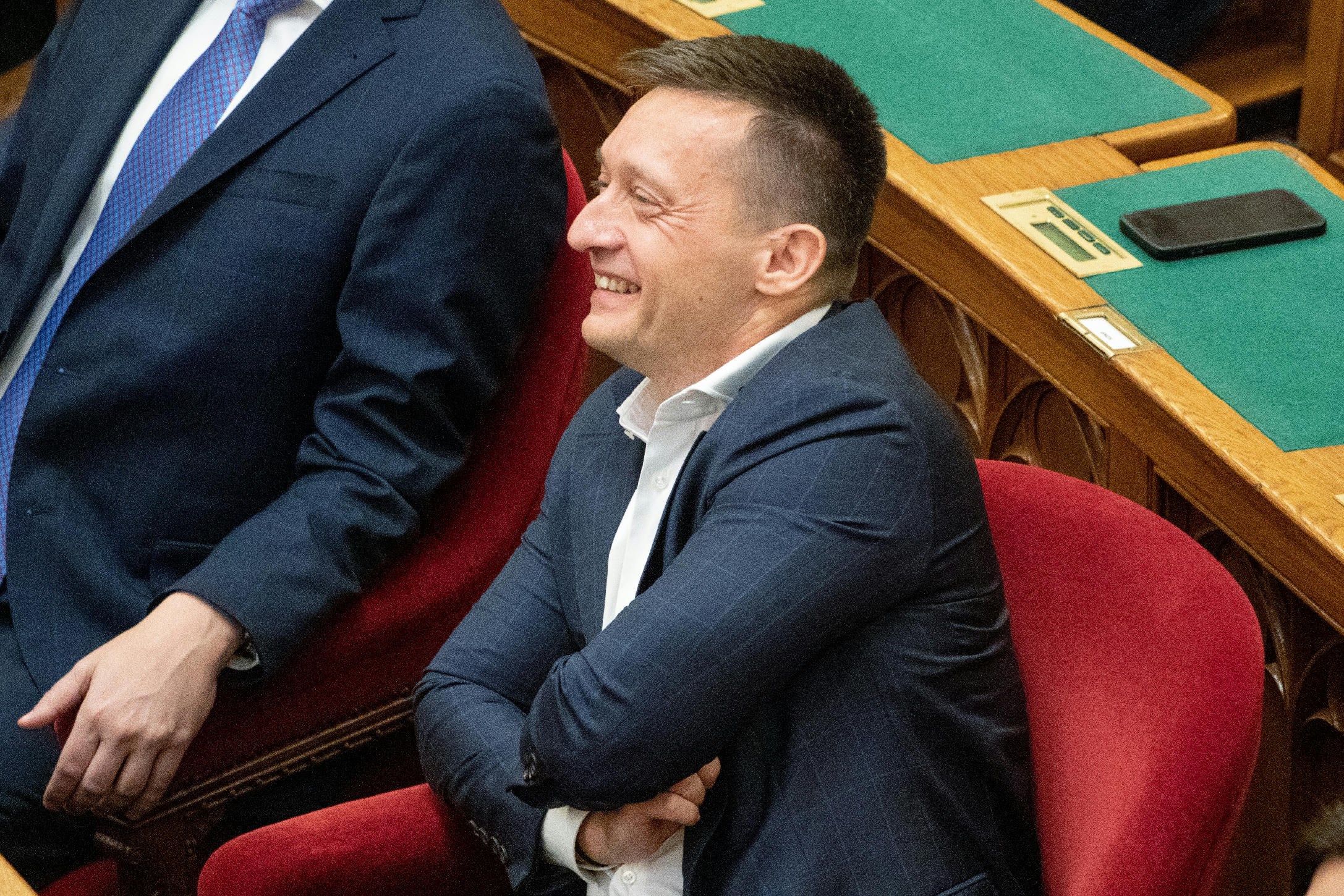 Orbán egy titokzatos budavári ingatlanban egyeztetett vasárnap többekkel, köztük Rogánnal