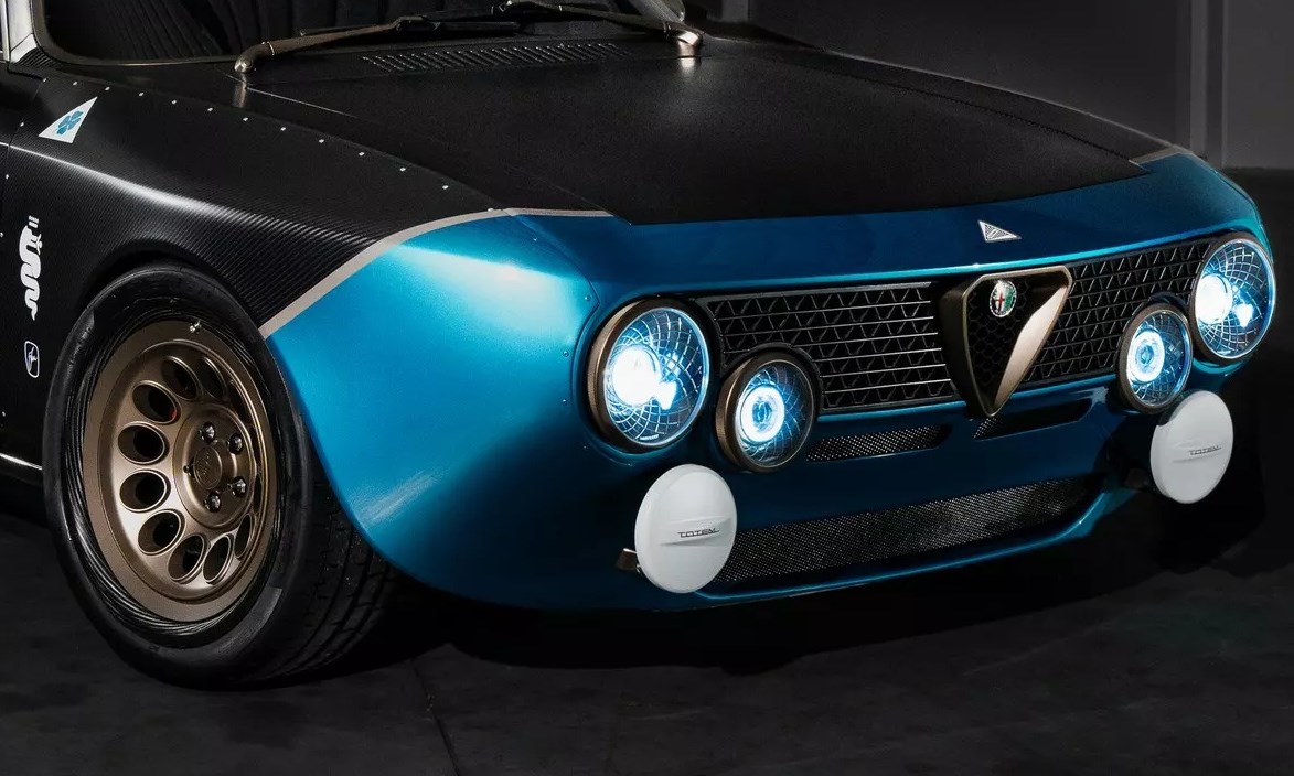 430 millió forint a szupermodern új retró Alfa Romeo