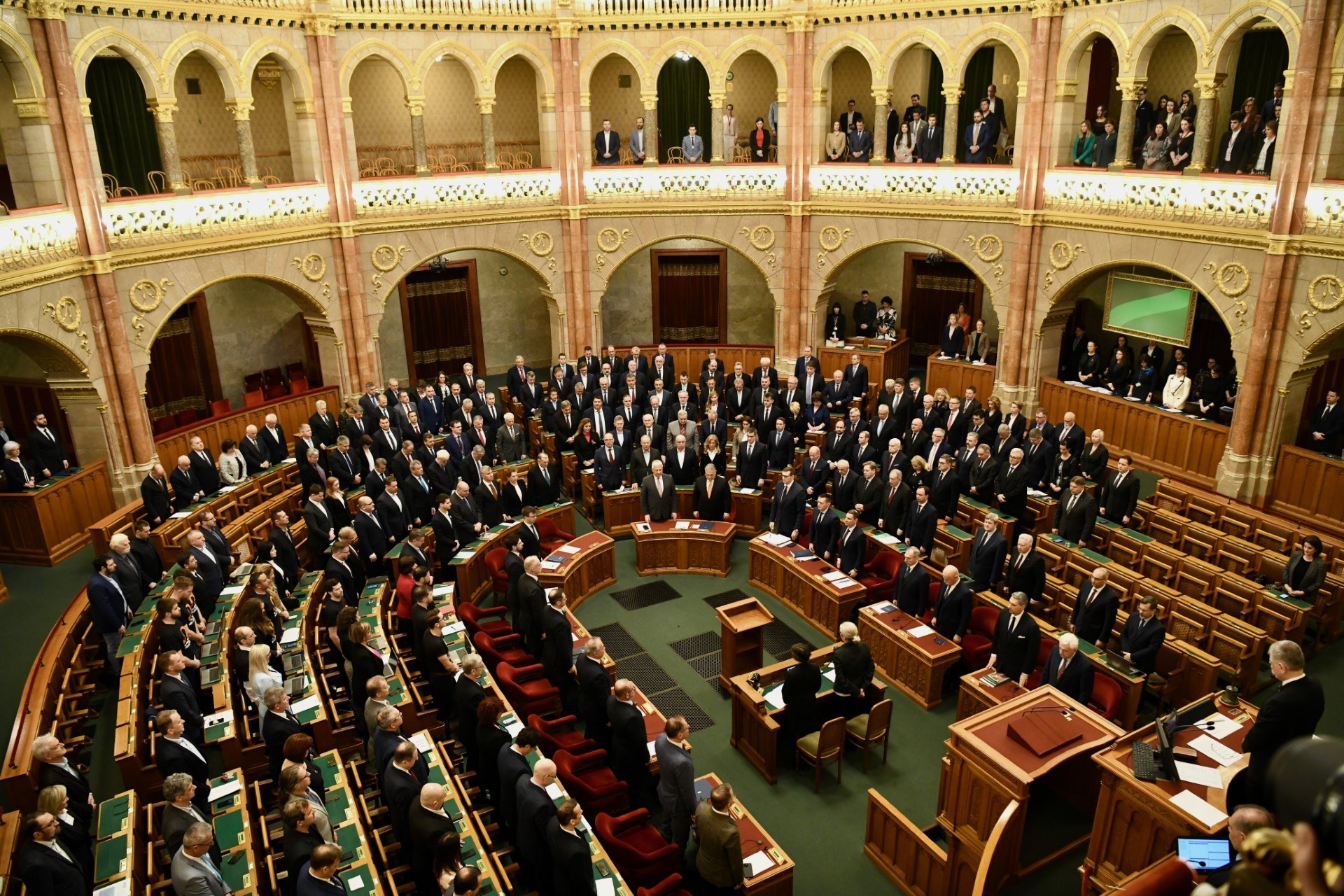 Elfogadta a parlament Novák Katalin lemondását, Kövér László az ideiglenes államfő