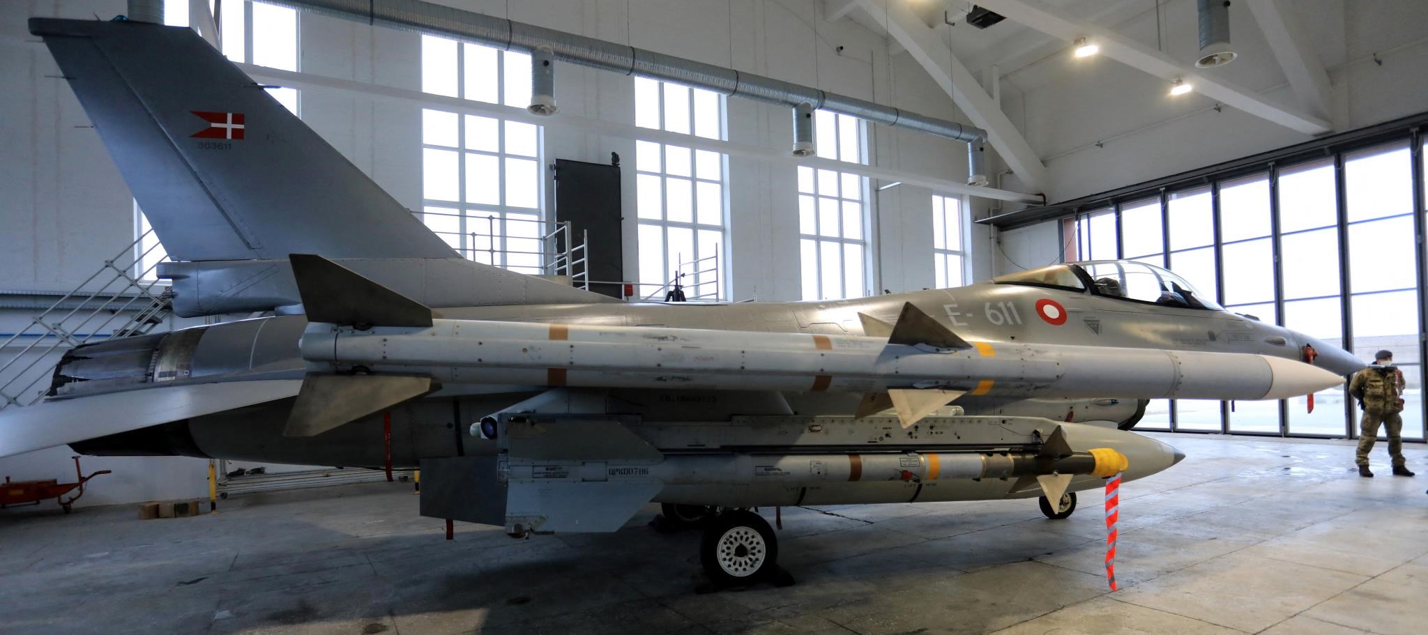Norvégia F-16-os vadászgépeket küld Dániába ukrán pilóták kiképzésére