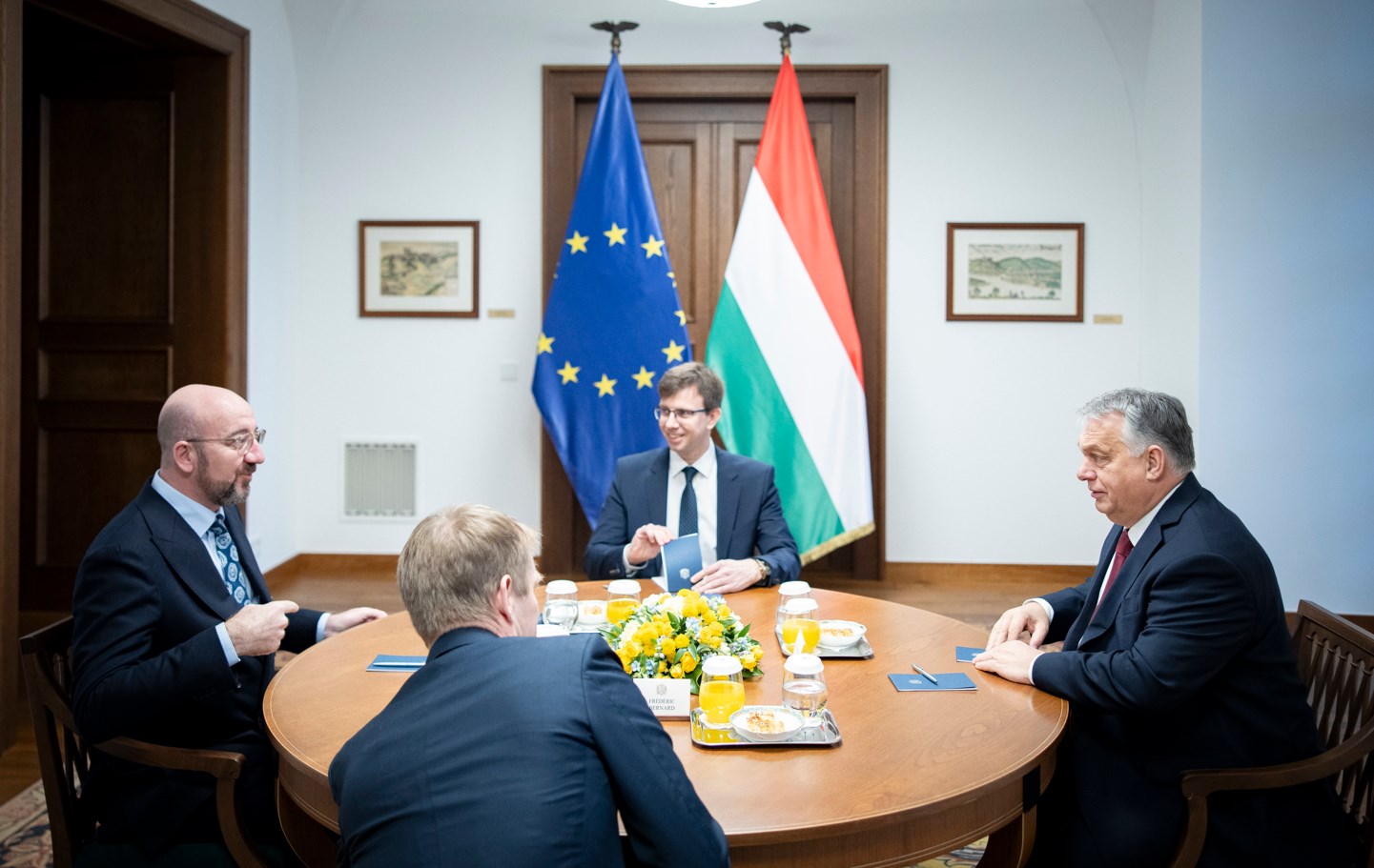 Bloomberg: Orbán levélben kérte az Európai Tanács elnökét, hogy ne is tárgyaljanak Ukrajna csatlakozási tárgyalásának megkezdéséről