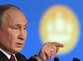 Putin will not retreat - presidential speech in St. Petersburg