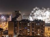 A tömegben robbant fel néhány tűzijáték szilveszterkor a belvárosban