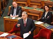 Vita Ukrajna EU-tagságáról: Orbán szerint "nem babra megy a játék", de volt viccmesélés, putyinozás és brüsszelezés is