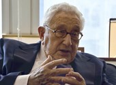 Meghalt Henry Kissinger