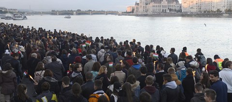 Fordulat! Tüntetnek a hallgatók, miután kirúgták a BME dékánját