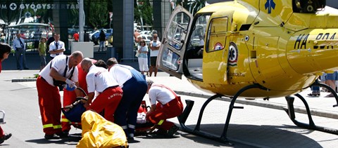 A család a mentőket hibáztatja a 16 éves diáklány haláláért