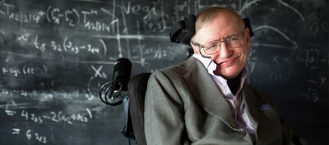 Kutathatóvá vált Stephen Hawking teljes tudományos és személyes archívuma a Cambridge-i Egyetem könyvtárában