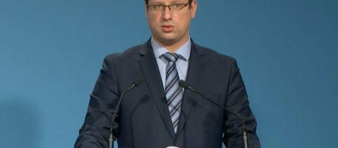 Gulyás Gergely: maradnak a mostani szigorítások