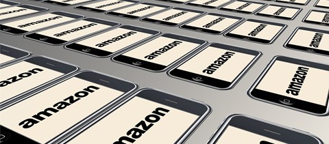 Iskola-előkészítőket, ösztöndíjrendszert hoz létre az Amazon-vezér