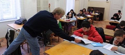 Eltűnnek a férfiak az iskolákból - már nem csak Magyarországon rossz a helyzet