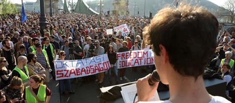 CEU-tüntetés: ha elfogadják a törvényt, ismét utcára vonulnak