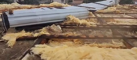 Iskolák tucatjai rongálódtak meg a hétfői viharban; gyerekek is lehettek az épületekben 