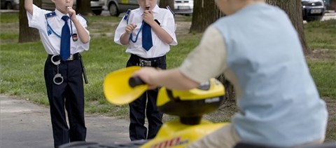 Bilincs is kerülhet a lógós diákok csuklójára