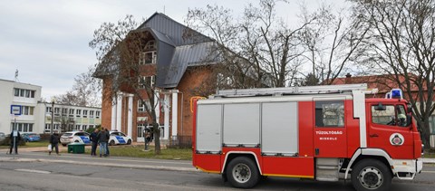 Bombariadó van egy tiszaújvárosi technikumban