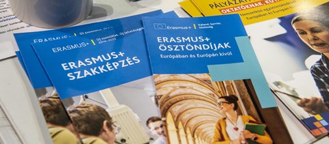 Több forrás szerint már hónapok óta nem folyt egyeztetés a kormány és Brüsszel között az Erasmus-ügyben