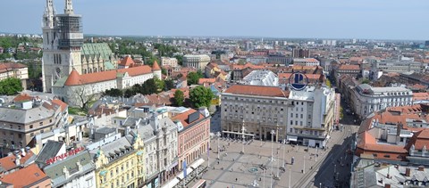 Több mint húszezer oktatási dolgozó tüntetett Zágrábban