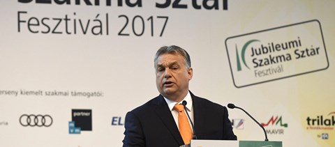 Tanácsot ad Orbán a magyar diákoknak: hogyan futhat vakvágányra az életük?