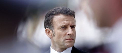 Rövidebb nyári szünetet akar bevezetni Franciaországban Emmanuel Macron