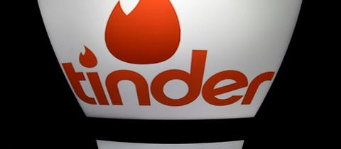 Hatalmas újdonsággal rukkolt elő a Tinder: társ- és barátkereső csak egyetemistáknak