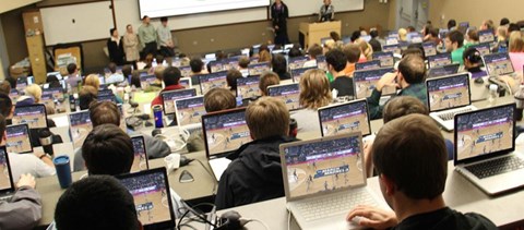 Itt a March Madness, Amerikában leállt az egyetemi oktatás