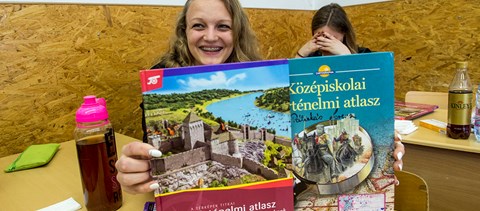 Idén már eltűnhet a régi atlasz az érettségiről, tiltakoznak a történelemtanárok