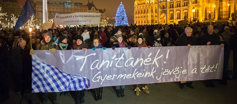 "Nem bukásra van szükségük": nyílt levelet kapott Áder a Taigetosz-törvény miatt