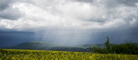 Borongós időjárás, új szabályok és menetrend - becsengettek az új tanévre