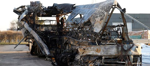 Buszbaleset: a sofőr az egyik sérült, vádat emeltek ellene